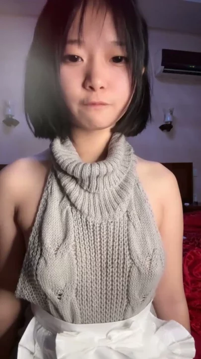 Screenshot 6 from Chinese Amateur Solo Masturbation — Petite Beauty in Lingerie