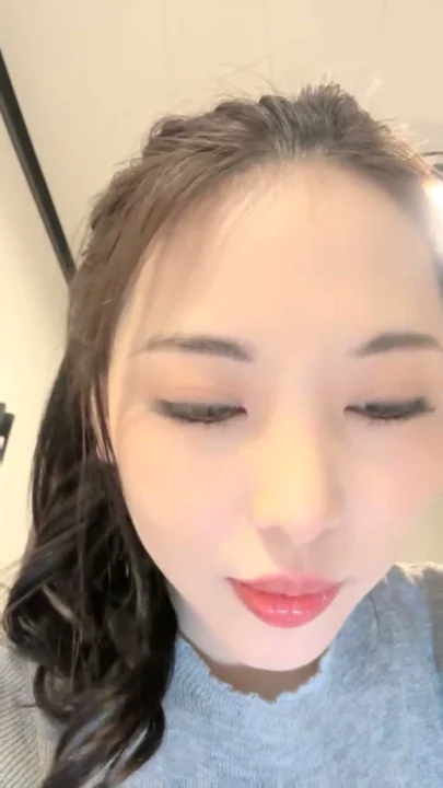 Screenshot 4 from Chinese Amateur Solo Masturbation — Petite Beauty in Lingerie and Stockings