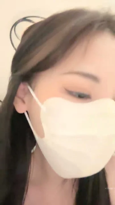 Screenshot 16 from Chinese Amateur Solo Masturbation — Petite Beauty in Lingerie and Stockings