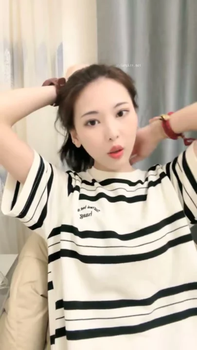 Screenshot 22 from Chinese Amateur Solo Masturbation — Petite Beauty in Lingerie and Stockings