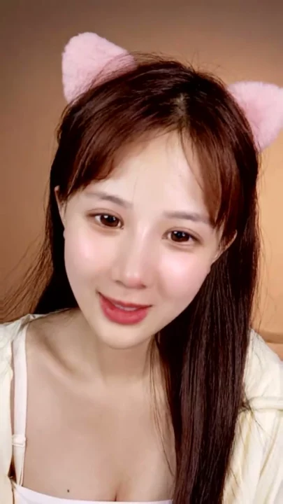 Screenshot 16 from Chinese Amateur Solo Masturbation — Petite Beauty with Cat Ears on Cam
