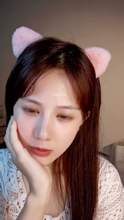 Screenshot 27 from Chinese Amateur Solo Masturbation — Petite Beauty with Cat Ears on Cam