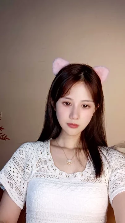 Screenshot 28 from Chinese Amateur Solo Masturbation — Petite Beauty with Cat Ears on Cam