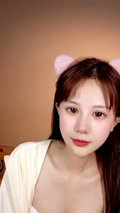 Screenshot 1 from Chinese Amateur Solo Masturbation — Petite Beauty with Cat Ears on Cam