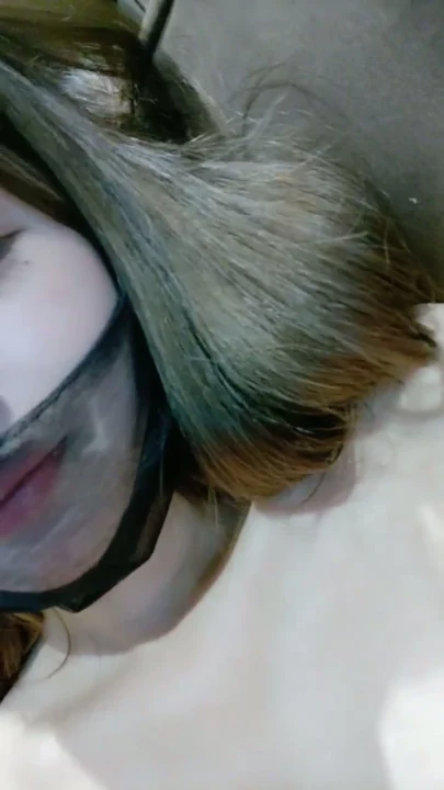 Screenshot 4 from Chinese Amateur Solo Masturbation — Petite Beauty with Stockings and Toys