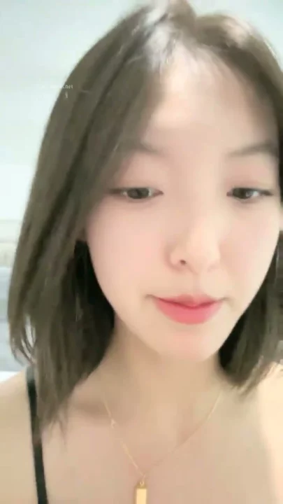 Screenshot 13 from Chinese Amateur Solo Masturbation — Petite Beauty with Toys in Lingerie