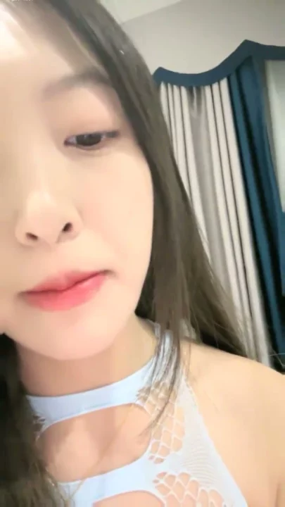 Screenshot 6 from Chinese Amateur Solo Masturbation — Petite Beauty with Toys in Lingerie