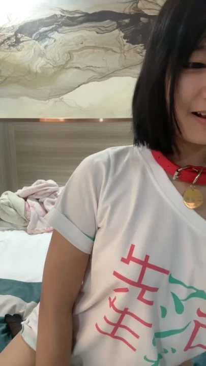 Screenshot 2 from Chinese Amateur Solo Masturbation — Petite Girl with Red Choker and Dildo