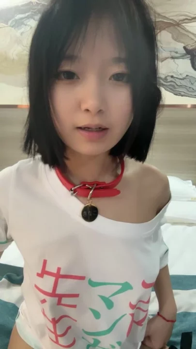 Screenshot 4 from Chinese Amateur Solo Masturbation — Petite Girl with Red Choker and Dildo