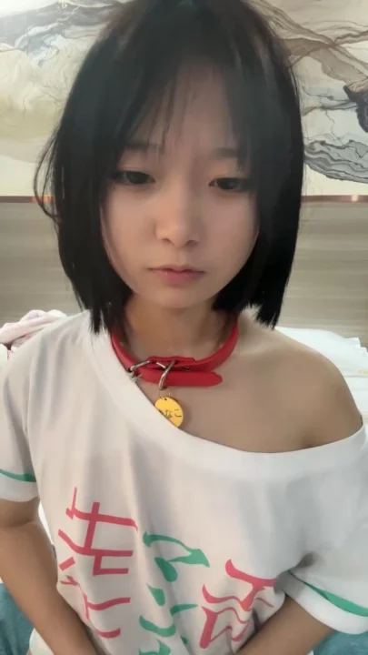 Screenshot 10 from Chinese Amateur Solo Masturbation — Petite Girl with Red Choker and Dildo