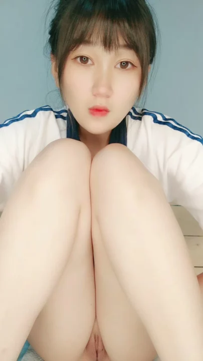 Screenshot 8 from Chinese Amateur Solo Masturbation — Shaved Pussy and School Uniform