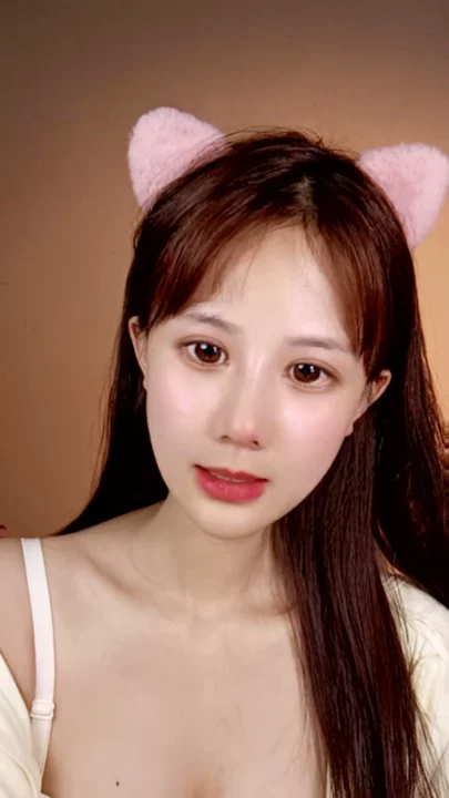 Screenshot 2 from Chinese Amateur Solo Masturbation — Shaved Pussy Self-Tease with Cat Ears