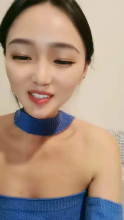 Screenshot 14 aus Chinesische Amateur-Solo-Masturbation — Wenwens Livestream-Debüt mit Handyspiel