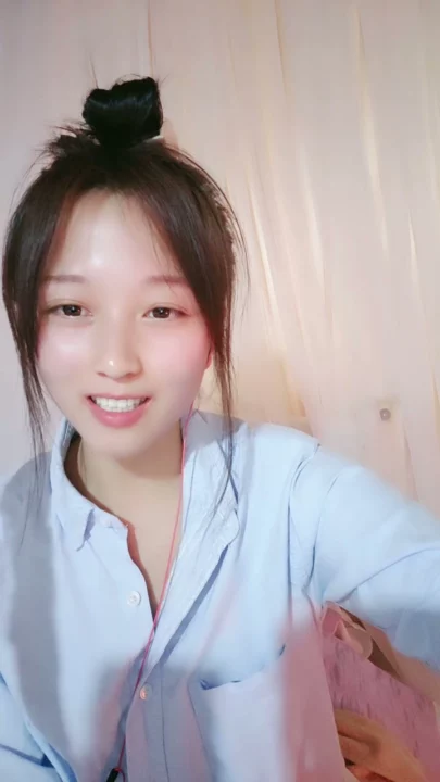 5번 스크린샷, 중국 아마추어 셀카 — 란시의 속옷 자위와 탑리스 유혹 [남친 없음]에서 캡처됨