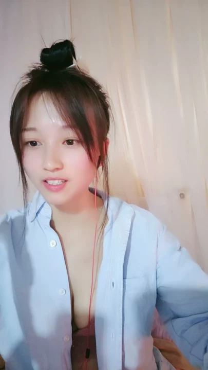 7번 스크린샷, 중국 아마추어 셀카 — 란시의 속옷 자위와 탑리스 유혹 [남친 없음]에서 캡처됨