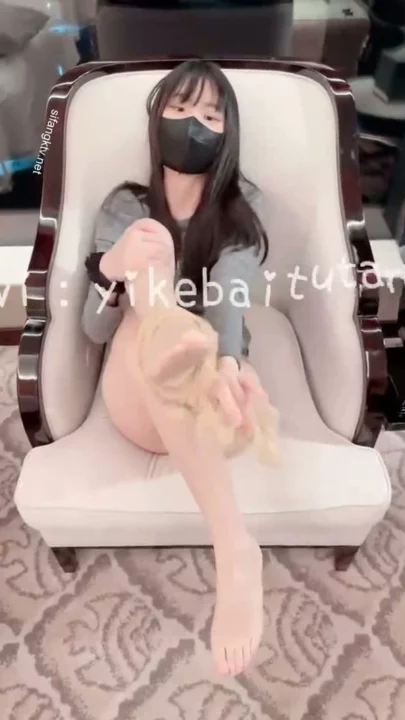 Screenshot 16 from 中国业余独舞脱衣秀 —— 卧室里的无遮挡自曝