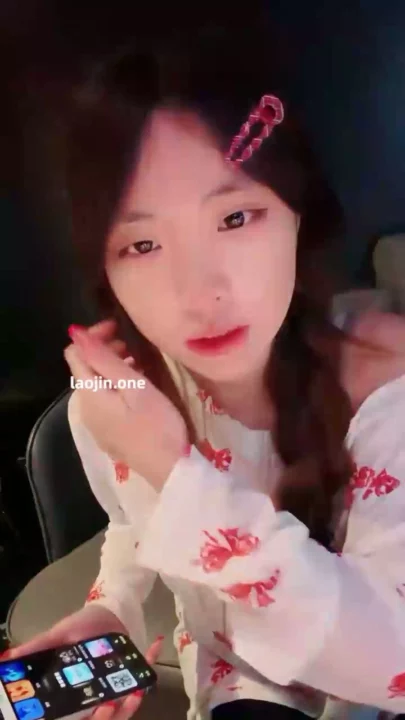 Screenshot 11 from 中国业余自拍诱惑 — 穿着丝袜和使用跳蛋的 KTV 风情 [Laojin.One]