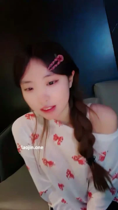 Screenshot 14 from 中国业余自拍诱惑 — 穿着丝袜和使用跳蛋的 KTV 风情 [Laojin.One]