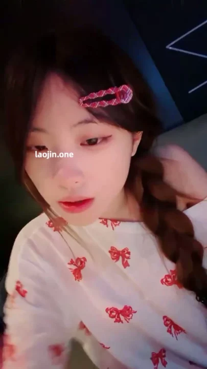 Screenshot 9 from 中国业余自拍诱惑 — 穿着丝袜和使用跳蛋的 KTV 风情 [Laojin.One]
