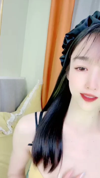 Screenshot 4 from Chinese Amateur Solo — Xixi Teases in Yellow Lingerie with Headband
