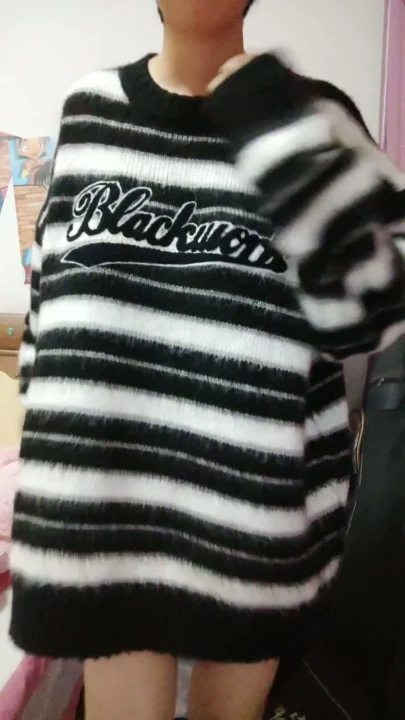 Screenshot 13 from Chinese Amateur Solo — Yumeng Strums Guitar While Masturbating [Uncensored]