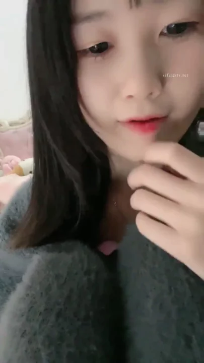 Screenshot 8 from Chinese Amateur Solo — Yuyu in Pink Lingerie and Fuzzy Cardigan