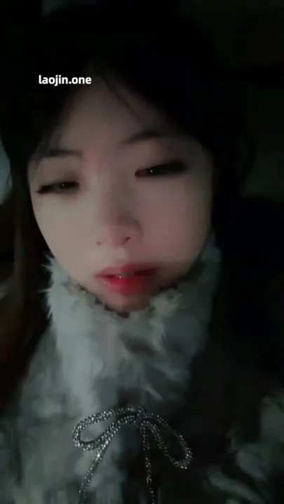 Screenshot 3 from Chinese College Girl Pickup Escort — Xiao Sucks and Takes Creampie in Hotel