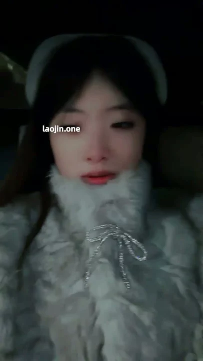 Screenshot 6 from Chinese College Girl Pickup Escort — Xiao Sucks and Takes Creampie in Hotel