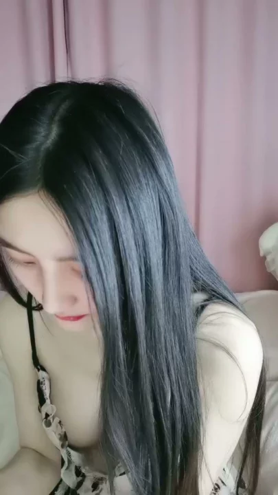 Screenshot 15 from Chinese Escort Amateur POV — Petite Beauty Strips Bare in Lingerie