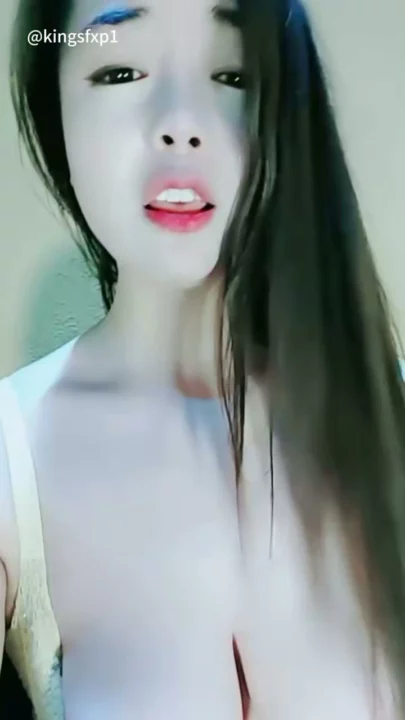 Screenshot 11 from Chinese Escort Livestream — Deepthroat Blowjob and Squirting with Dildo