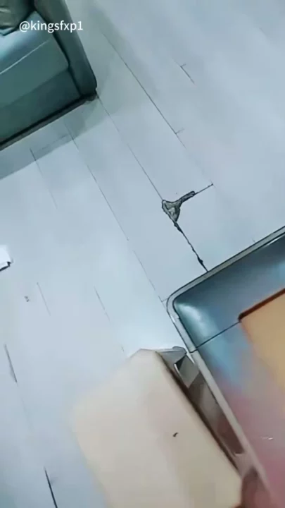Screenshot 10 from Chinese Escort Livestream — Deepthroat Blowjob and Squirting with Dildo