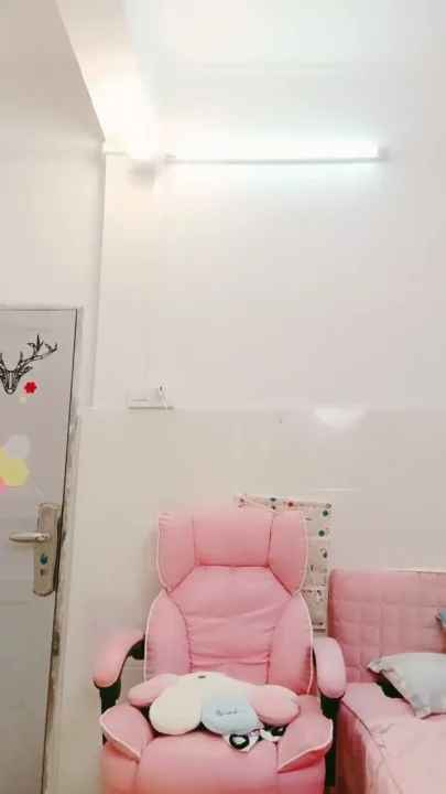 Screenshot 2 from Chinese Escort POV — Busty Lingerie Threesome with Stockings and Blowjob