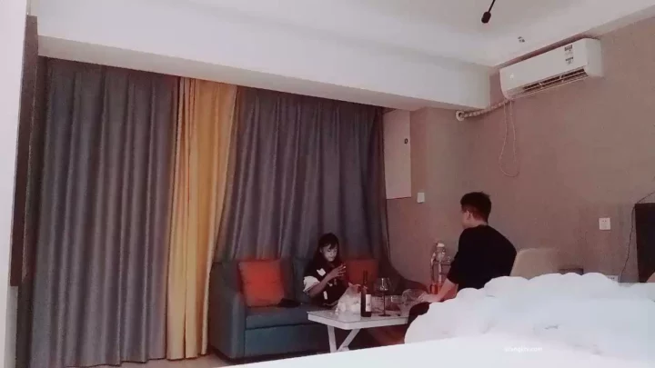 Screenshot 10 from Escort Cina POV — Memek Gede Livestream Ngentot di Hotel Bareng Dua Kontol