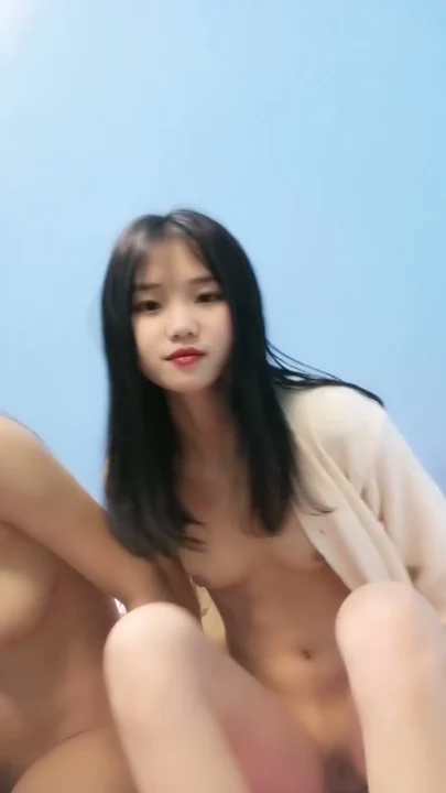Screenshot 10 from 中国女同性恋POV — 双胞胎姐妹穿内衣直播自慰