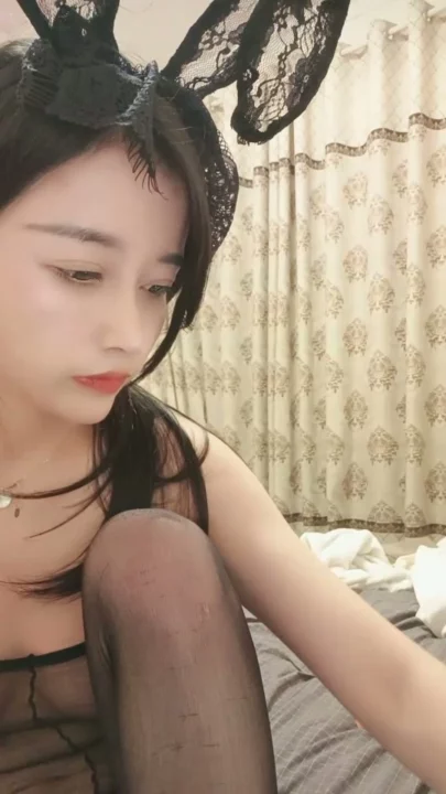 Screenshot 12 from Siarang Amatir Cina — Genit Pakai Lingerie Telinga Kelinci, Wajah Kelihatan