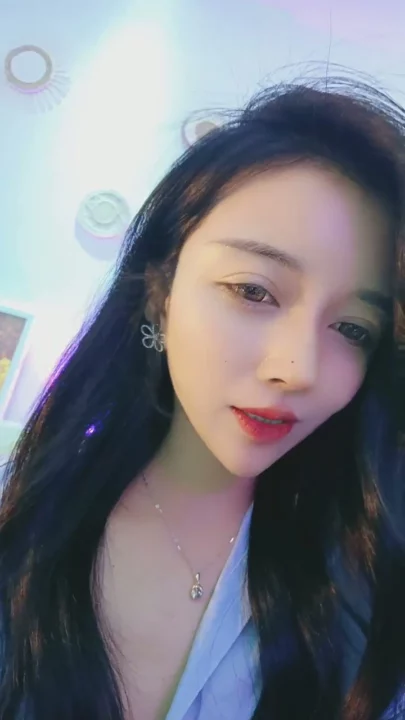 Screenshot 15 from Chinese Livestream Amateur Face-Shown Selfie — Petite Beauty in Sheer Shirt