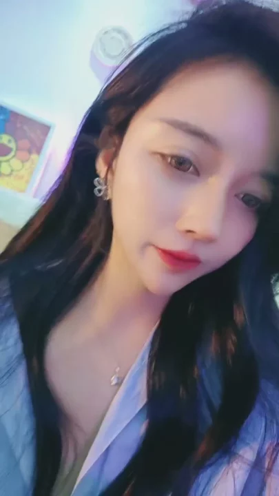 Screenshot 8 from Chinese Livestream Amateur Face-Shown Selfie — Petite Beauty in Sheer Shirt