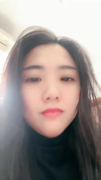 Screenshot 8 aus Chinesischer Livestream geleakt — Amateur mit großen Titten fickt sich mit Dildo in POV