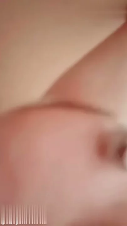 Screenshot 5 from Chinoise en direct qui se doigte sa chatte trempée devant la cam — King Sang à l'air