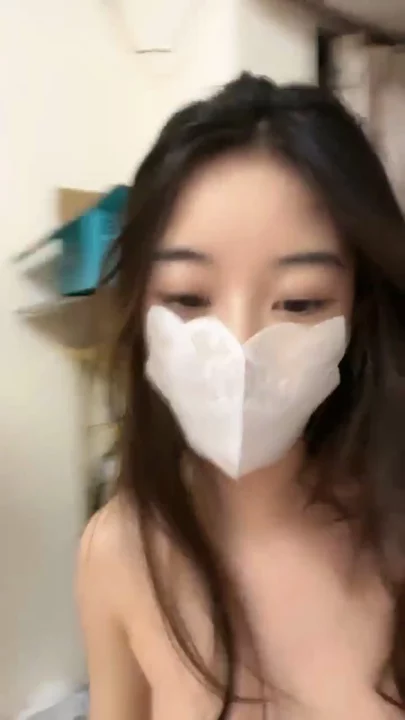 Screenshot 9 from 중국 라이브 방송 야녀 손가락으로 촉촉한 보지 만져 — 루루 얼굴 공개
