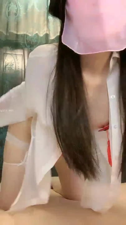 Screenshot 11 from Chinese Livestream Slut Fingers Wet Pussy on Cam — Meinaizi POV Tease