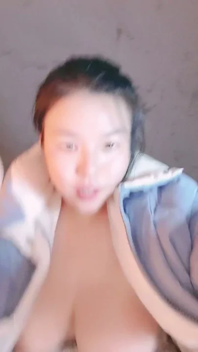 スクリーンショット 14 から Chinese Livestream Slut Fingers Wet Pussy on Cam — Nana’s Debut Leak