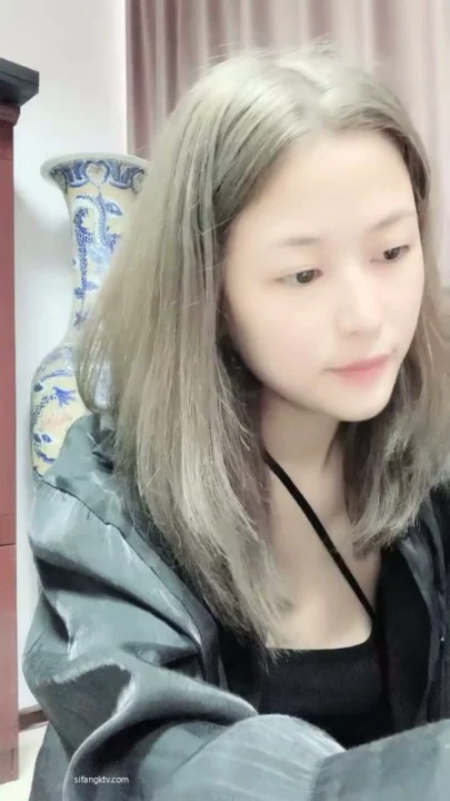 Screenshot 36 from Chinese Livestream Slut Fingers Wet Pussy on Cam — Red Cherry Lingerie