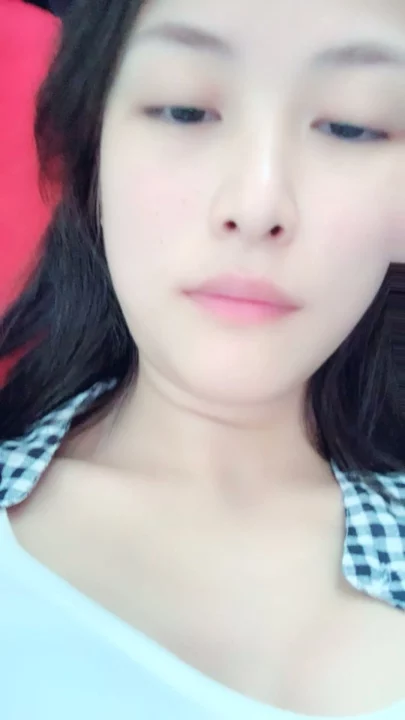 Screenshot 9 from Chinese Livestream Slut Fingers Wet Pussy on Cam — Red Cherry Lingerie