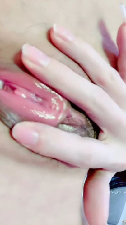Screenshot 2 from Chinese Livestream Slut Fingers Wet Pussy on Cam