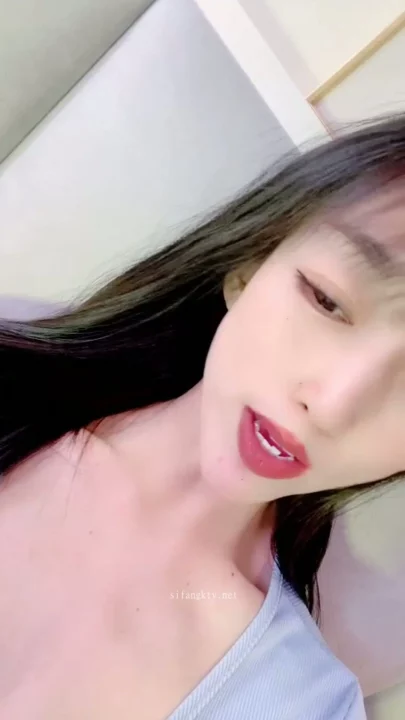 Screenshot 16 from Chinese Livestream Slut Fingers Wet Pussy on Cam