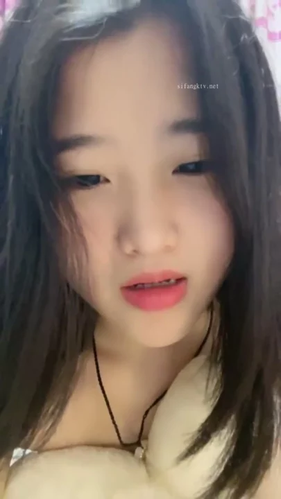 Chinese Livestream Slut Fingers Wet Pussy on Cam — Xueer Amateur POV のスクリーンショット 16