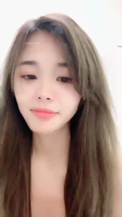 Screenshot 11 from Chinese Livestream Slut Fingers Wet Pussy with Dildo — Ranran’s Debut Face Reveal