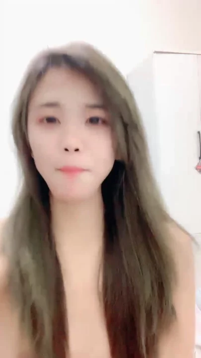 Screenshot 16 from Chinese Livestream Slut Fingers Wet Pussy with Dildo — Ranran’s Debut Face Reveal