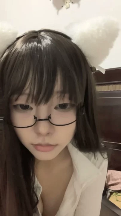 Screenshot 25 from Chinese Livestream Slut Pounds Pussy with Dildo in Lingerie